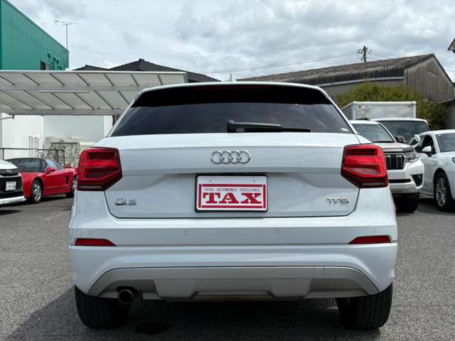 アウディ Ｑ２ １．０　ＴＦＳＩ　スポーツ H30年 (近畿) 99