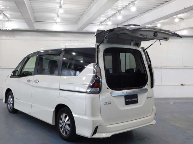 日産 セレナ １．２ Ｅ－ＰＯＷＥＲ ハイウェイスター Ｖ R1年 (近畿) 99