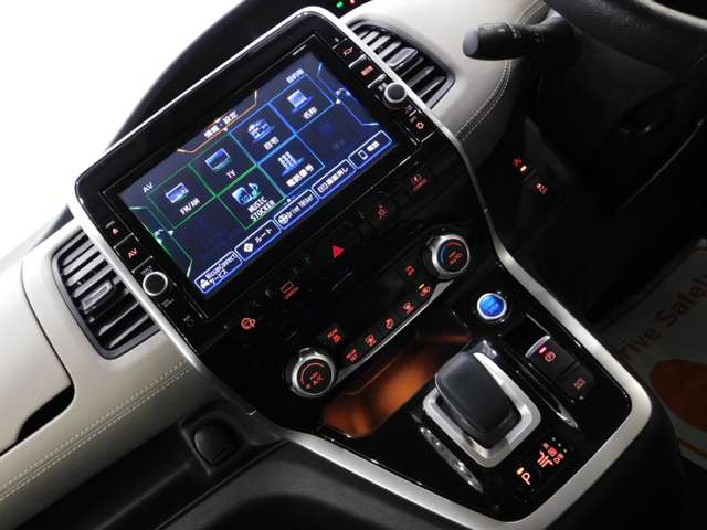 日産 セレナ １．２ Ｅ－ＰＯＷＥＲ ハイウェイスター Ｖ R1年 (近畿) 99