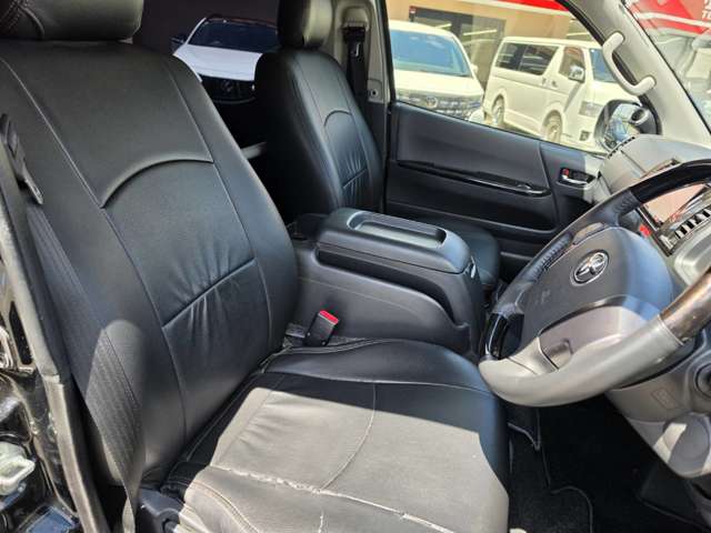 トヨタ ハイエースバン ３．０ スーパーＧＬ ダークプライム ロングボディ ディーゼルターボ H27年 (近畿) 99