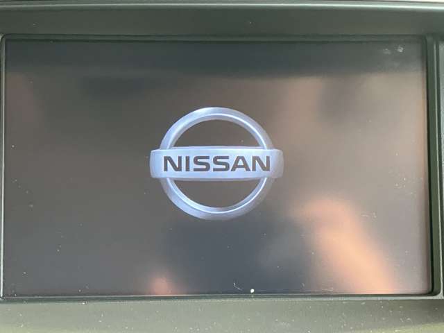 日産 フーガ　ハイブリッド ３．５ R4年 (近畿) 99
