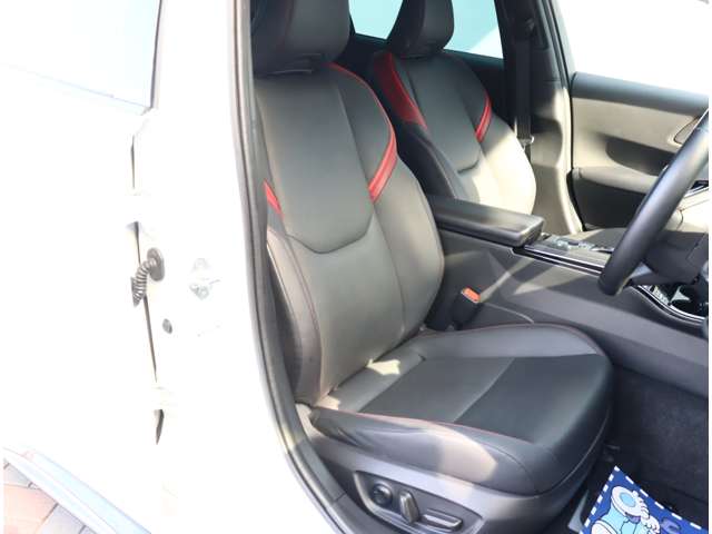 トヨタ プリウスＰＨＶ ２．０ プラグインハイブリッド Ｚ R5年 (関東) 99