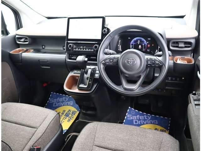 トヨタ シエンタ １．５ Ｚ R4年 (関東) 99