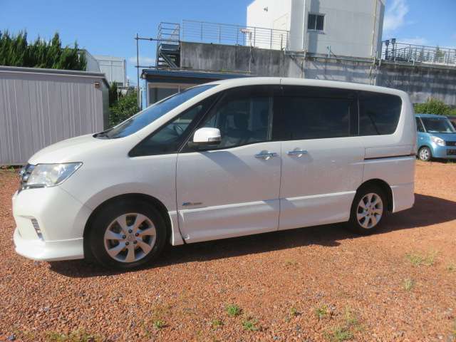 日産 セレナ ２．０ ハイウェイスター Ｓ－ＨＹＢＲＩＤ H24年 (東海) 99