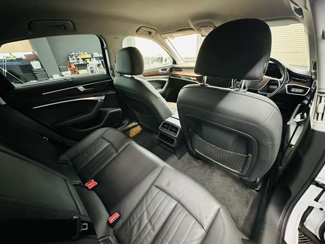 アウディ Ａ６ ５５ ＴＦＳＩ クワトロ デビューパッケージ ４ＷＤ R1年 (関東) 99