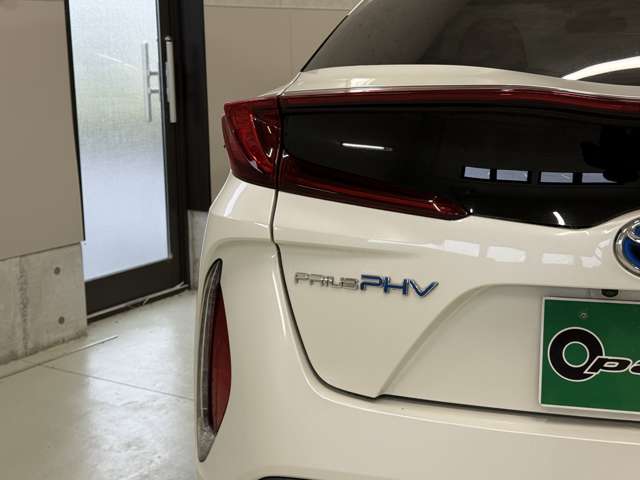 トヨタ プリウスＰＨＶ １．８ Ｓ ナビパッケージ H29年 (東北) 99