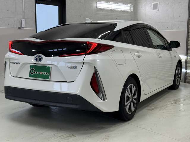 トヨタ プリウスＰＨＶ １．８ Ｓ ナビパッケージ H29年 (東北) 99