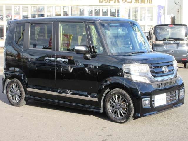 ホンダ Ｎ　ＢＯＸ ６６０ カスタムＧ ターボＳＳパッケージ ブラックスタイル４ＷＤ H29年 (東北) 99