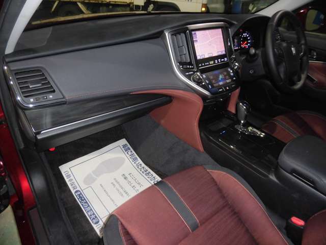 トヨタ クラウン　ハイブリッド ハイブリッド ２．５ Ｓ H25年 (東海) 99