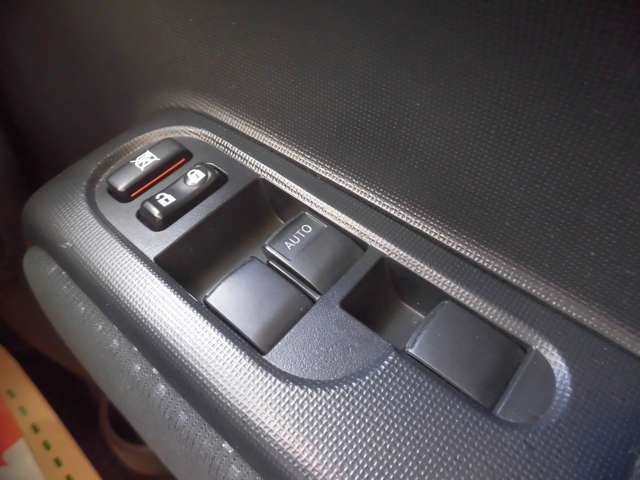 トヨタ スペイド １．５ Ｇ H28年 (東海) 99