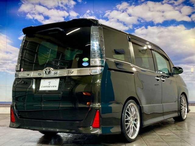 トヨタ ヴォクシー ２．０ ＺＳ 煌 ４ＷＤ H29年 (北海道) 99