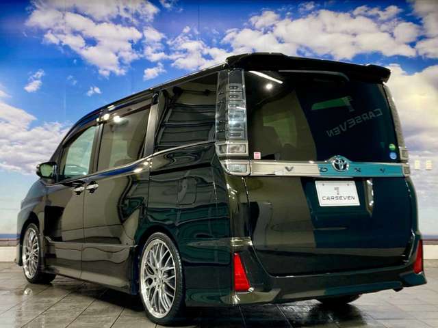 トヨタ ヴォクシー ２．０ ＺＳ 煌 ４ＷＤ H29年 (北海道) 99