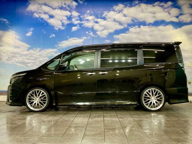 トヨタ ヴォクシー ２．０ ＺＳ 煌 ４ＷＤ H29年 (北海道) 99