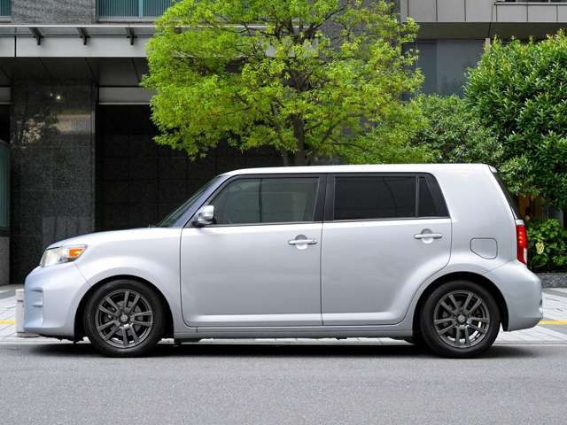 米国サイオン ＸＢ ＳＣＩＯＮ ＸＢ １０ ＳＥＲＩＥＳ（１０周年記念限定車） H25年 (関東) 99