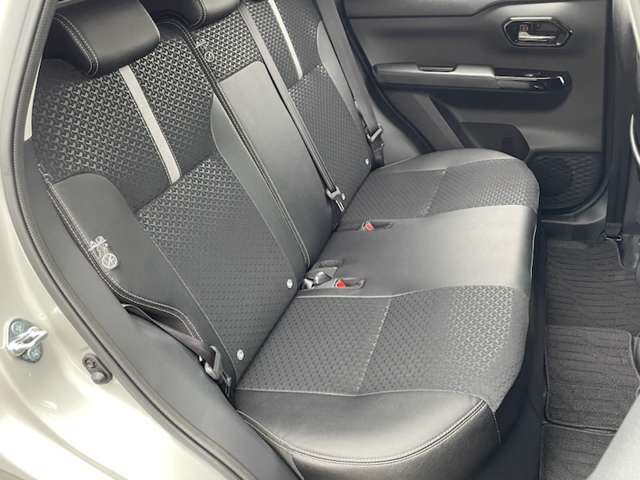 ダイハツ ロッキー １．２ プレミアム Ｇ ＨＥＶ R6年 (関東) 99