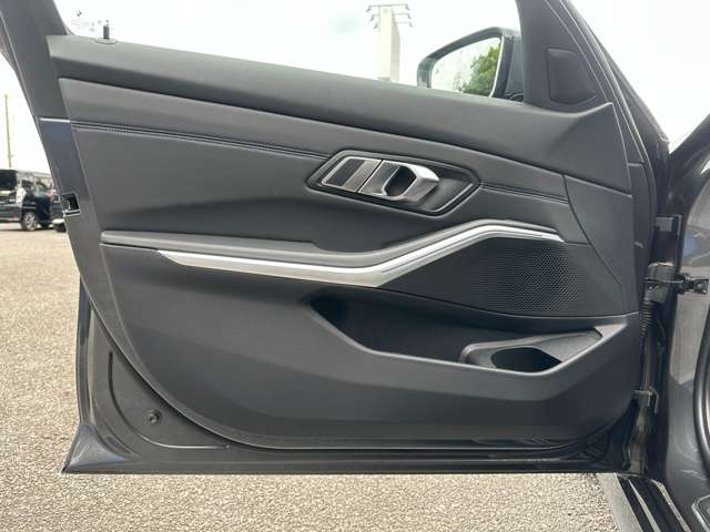 ＢＭＷ ３シリーズ ３２０Ｄ Ｘドライブ Ｍスポーツ ディーゼルターボ ４ＷＤ R1年 (関東) 99