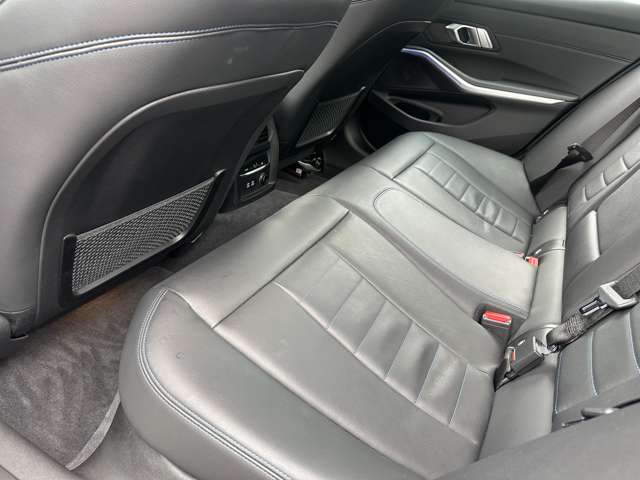 ＢＭＷ ３シリーズ ３２０Ｄ Ｘドライブ Ｍスポーツ ディーゼルターボ ４ＷＤ R1年 (関東) 99