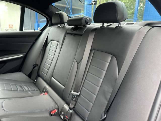 ＢＭＷ ３シリーズ ３２０Ｄ Ｘドライブ Ｍスポーツ ディーゼルターボ ４ＷＤ R1年 (関東) 99