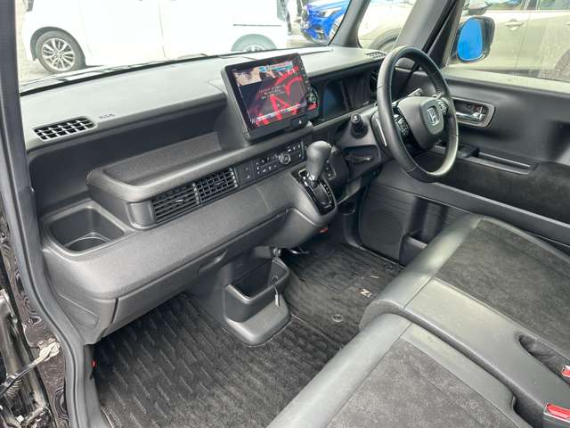 ホンダ Ｎ　ＢＯＸ カスタム ６６０ ターボ R6年 (関東) 99