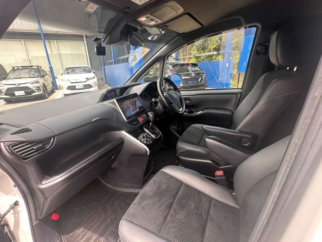 トヨタ ヴォクシー ２．０ ＺＳ 煌ＩＩＩ R2年 (関東) 99