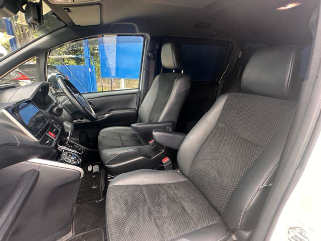 トヨタ ヴォクシー ２．０ ＺＳ 煌ＩＩＩ R2年 (関東) 99