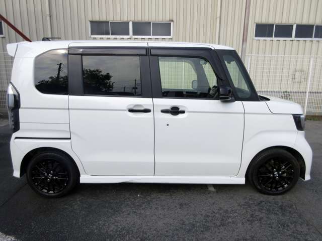 ホンダ Ｎ　ＢＯＸ カスタム ６６０ Ｌ ターボ スタイルプラス ブラック R4年 (関東) 99