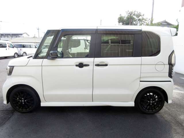 ホンダ Ｎ　ＢＯＸ カスタム ６６０ Ｌ ターボ スタイルプラス ブラック R4年 (関東) 99
