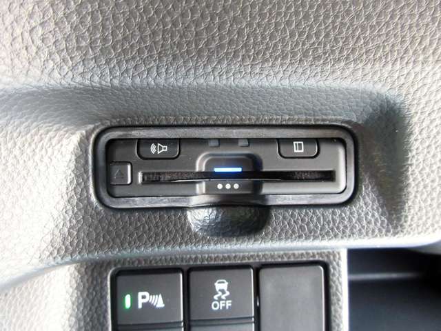 ホンダ Ｎ　ＢＯＸ カスタム ６６０ Ｌ ターボ R3年 (関東) 99