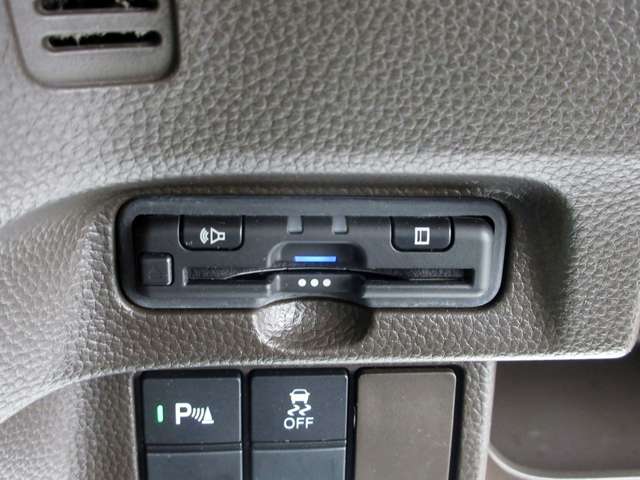 ホンダ Ｎ　ＢＯＸ ６６０ Ｌ ターボ R4年 (関東) 99