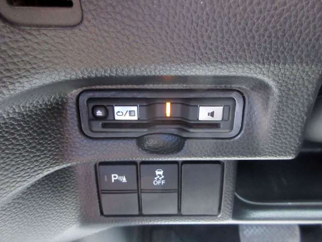 ホンダ Ｎ　ＢＯＸ ６６０ Ｌ ターボ R4年 (関東) 99