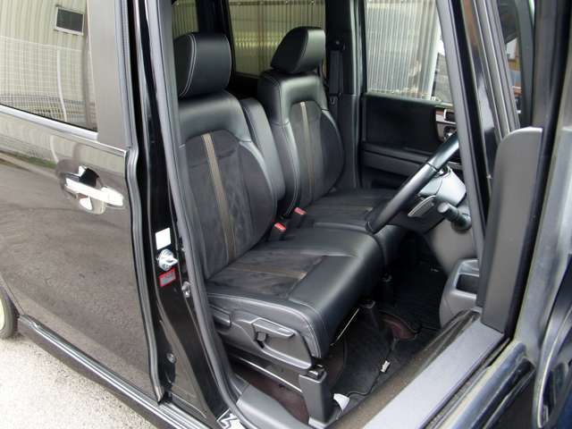 ホンダ Ｎ　ＢＯＸ カスタム ６６０ Ｇ Ｌ ターボ ホンダセンシング H29年 (関東) 99