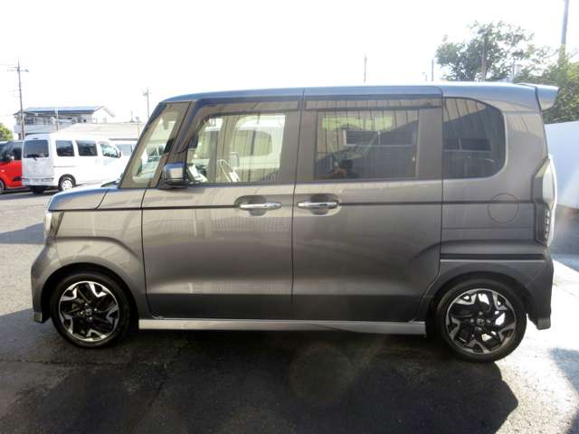 ホンダ Ｎ　ＢＯＸ カスタム ６６０ Ｇ ＥＸ ターボ ホンダセンシング H29年 (関東) 99