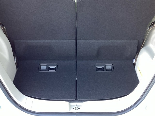 ホンダ Ｎ　ＢＯＸ ６６０ ファッションスタイル ２トーン R7年 (近畿) 99
