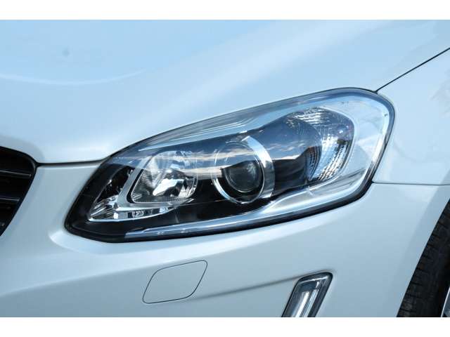 ボルボ ＸＣ６０ Ｄ４　ＳＥ H27年 (近畿) 99