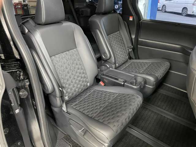 トヨタ ヴォクシー ２．０ Ｓ－Ｚ R6年 (甲信越・北陸) 99