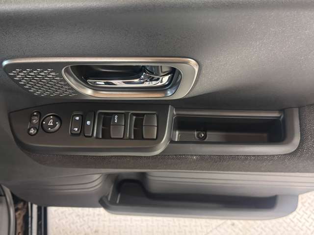 ホンダ Ｎ　ＢＯＸ カスタム ６６０ R7年 (甲信越・北陸) 99