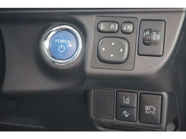 トヨタ アクア １．５ Ｇ R1年 (東海) 99