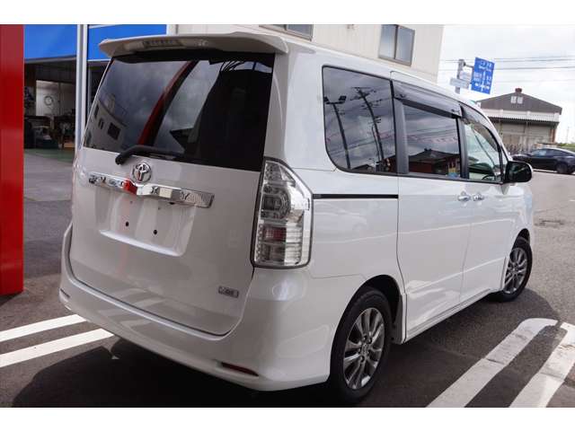 トヨタ ヴォクシー ２．０ ＺＳ 煌Ｚ H25年 (東海) 99