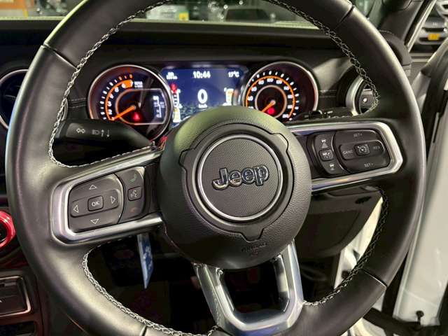 ジープ ラングラー　アンリミテッド アンリミテッド サハラ ２．０Ｌ ４ＷＤ R4年 (近畿) 99