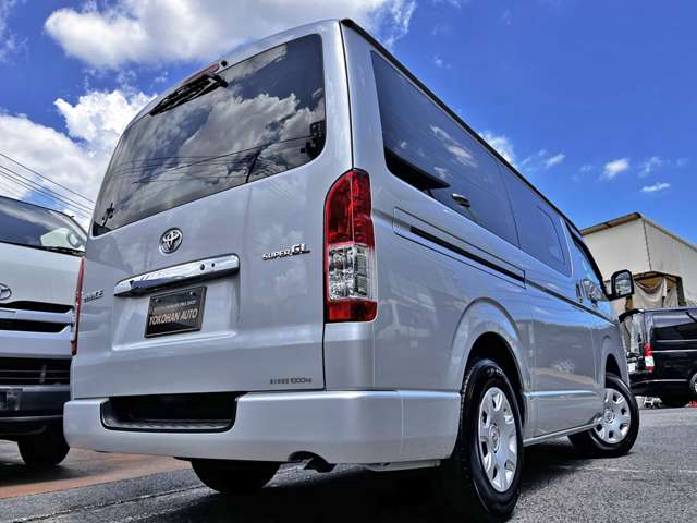 トヨタ ハイエースバン ２．８ スーパーＧＬ ロング ディーゼルターボ ４ＷＤ R2年 (関東) 99