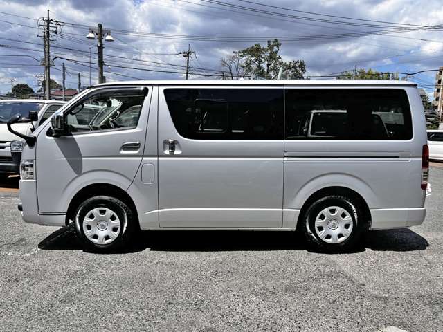 トヨタ ハイエースバン ２．８ スーパーＧＬ ロング ディーゼルターボ ４ＷＤ R2年 (関東) 99
