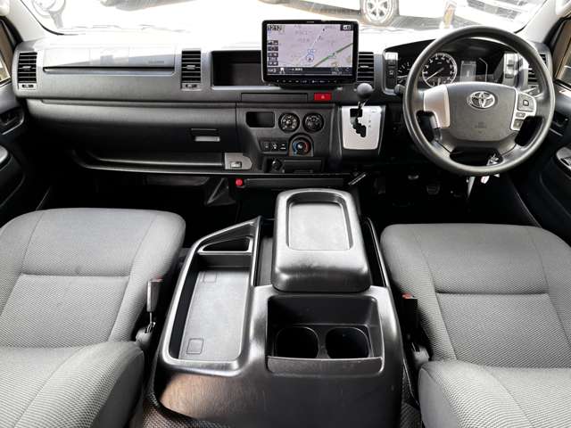 トヨタ ハイエースバン ２．８ ＤＸ ワイド スーパーロング ハイルーフ ディーゼルターボ ４ＷＤ R6年 (関東) 99