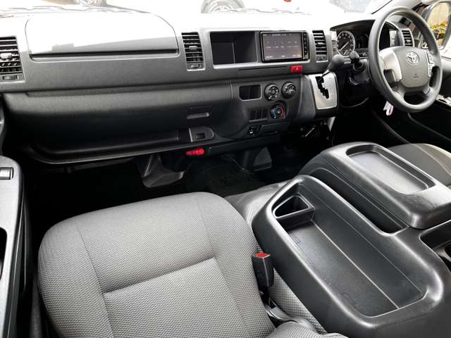 トヨタ ハイエースバン ２．８ ＤＸ ワイド スーパーロング ハイルーフ ＧＬパッケージ ディーゼルターボ R4年 (関東) 99