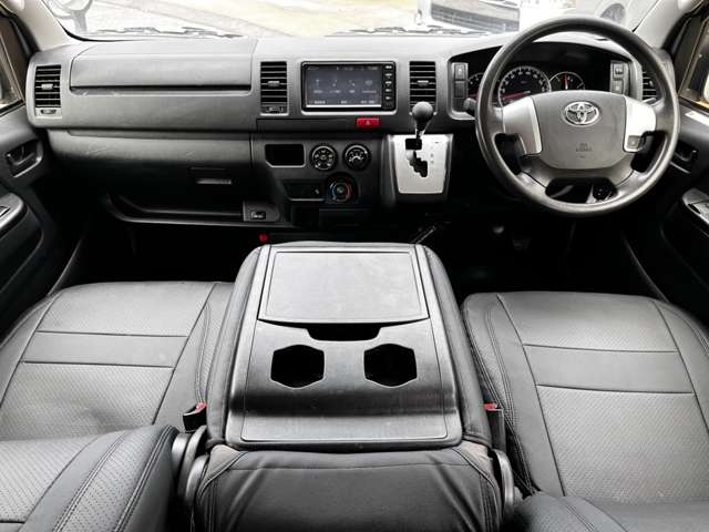 トヨタ ハイエースバン ２．８ ＤＸ ロング ディーゼルターボ ４ＷＤ R2年 (関東) 99