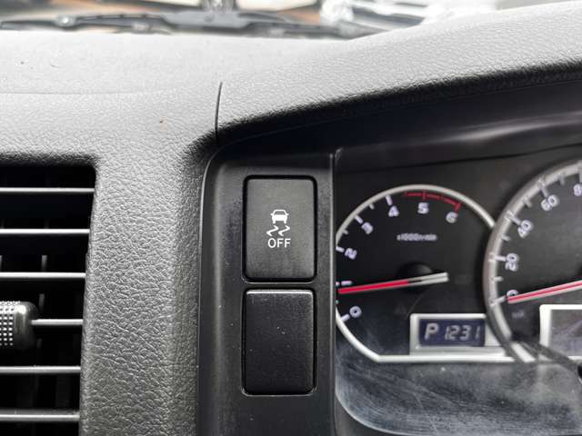 トヨタ ハイエースバン ２．８ ＤＸ ロング ディーゼルターボ ４ＷＤ R2年 (関東) 99
