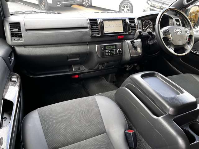 トヨタ ハイエースバン ２．８ スーパーＧＬ ダークプライムＩＩ ロングボディ ディーゼルターボ R3年 (関東) 99