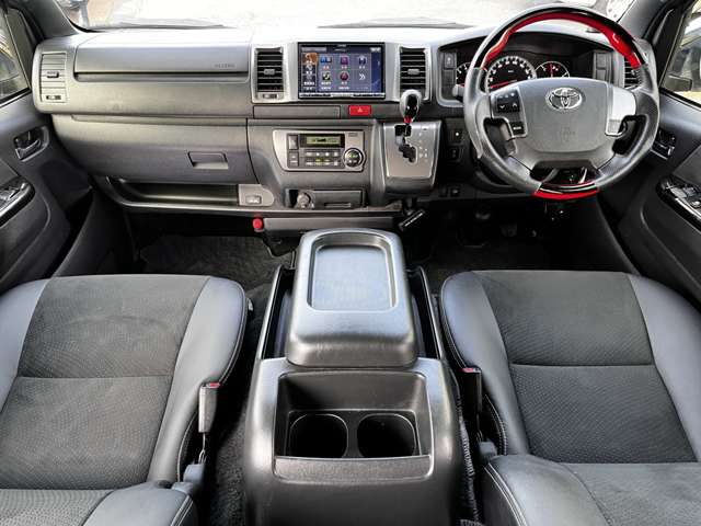トヨタ ハイエースバン ２．８ スーパーＧＬ ダークプライムＩＩ ロングボディ ディーゼルターボ ４ＷＤ R1年 (関東) 99