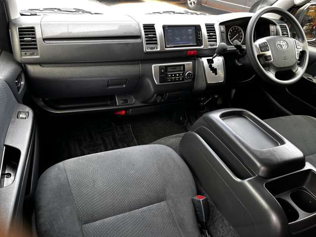 トヨタ ハイエースバン ２．０ スーパーＧＬ ロング R2年 (関東) 99