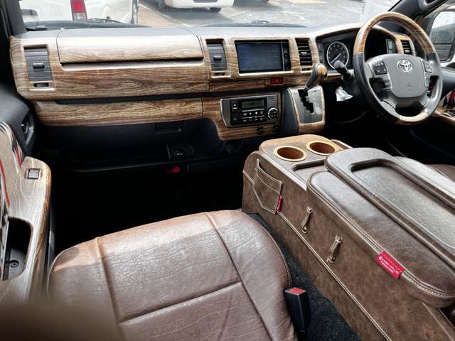 トヨタ ハイエースバン ２．８ スーパーＧＬ ダークプライムＩＩ ロングボディ ディーゼルターボ ４ＷＤ R4年 (関東) 99