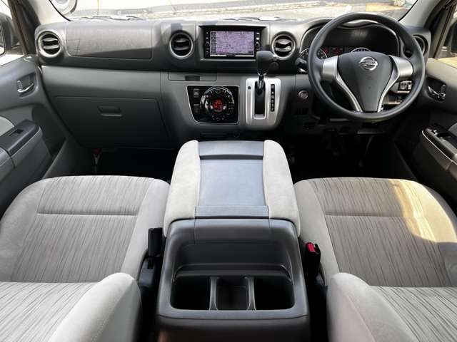 日産 ＮＶ３５０キャラバン　ワゴン ２．５ ＧＸ ロングボディ 低床 R2年 (関東) 99